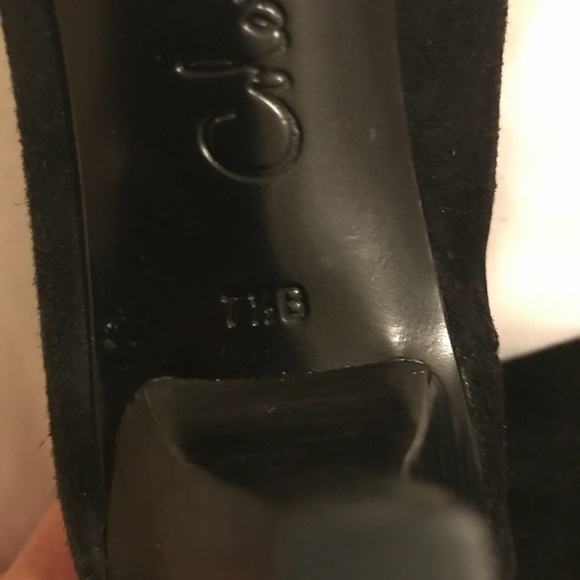 Suede boots - Picture 4 of 6